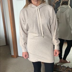 Long loungewear sweatshirt with hood